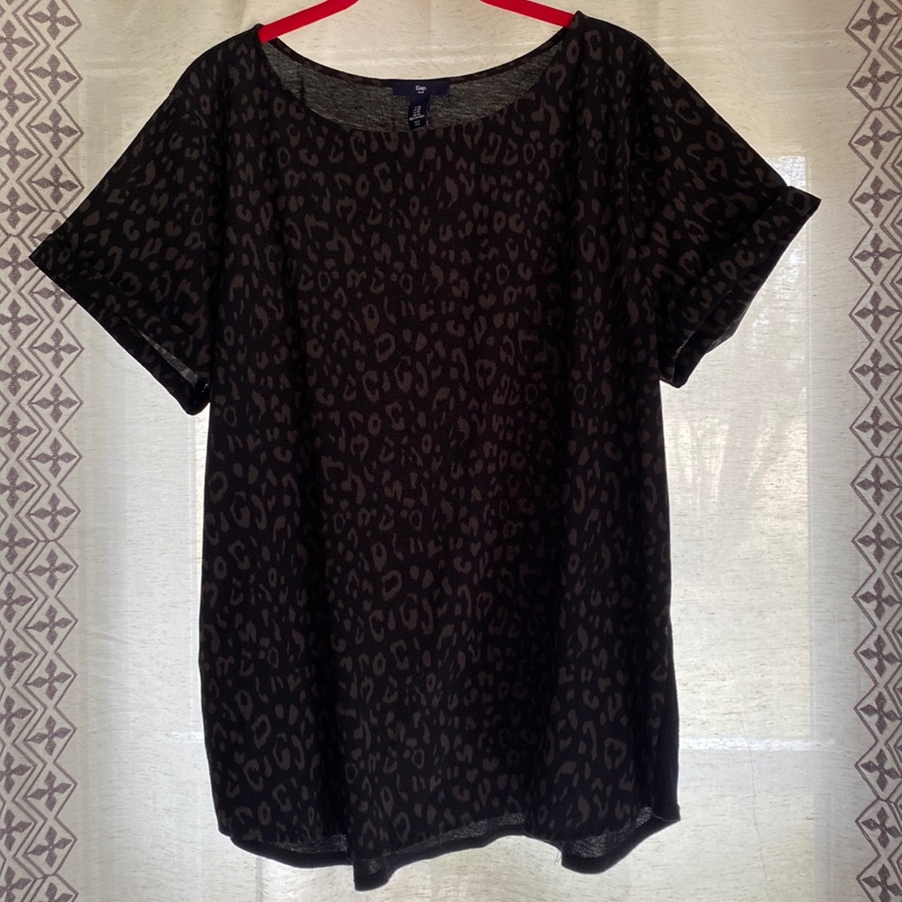 Womens XL GAP leopard animal print top